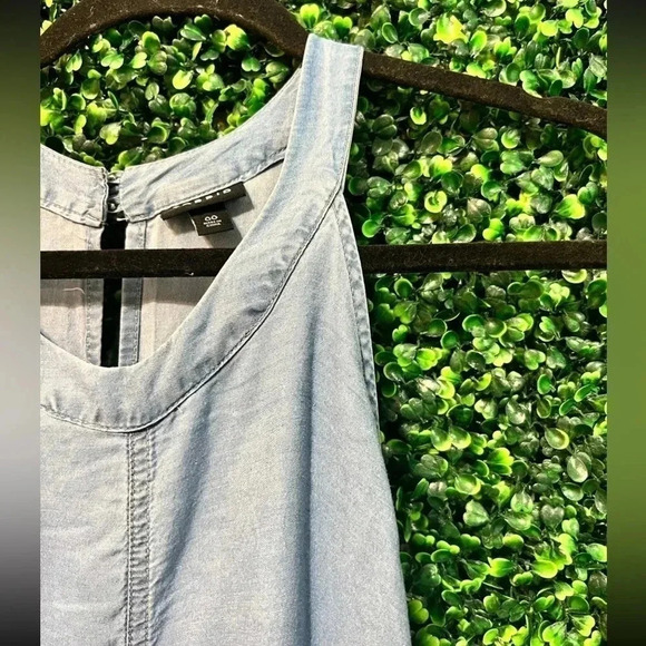 Torrid High Neck Tiered Mini - size 00 (M/L - 10) - Picture 4 of 12